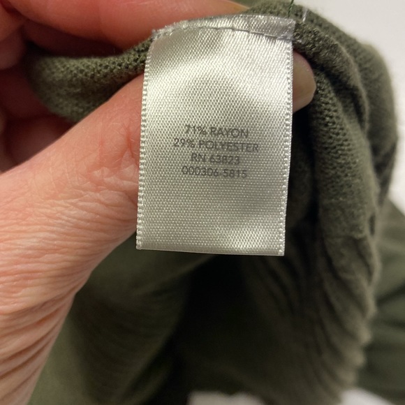 Christopher Banks olive green women’s lightweight cardigan - Picture 4 of 5